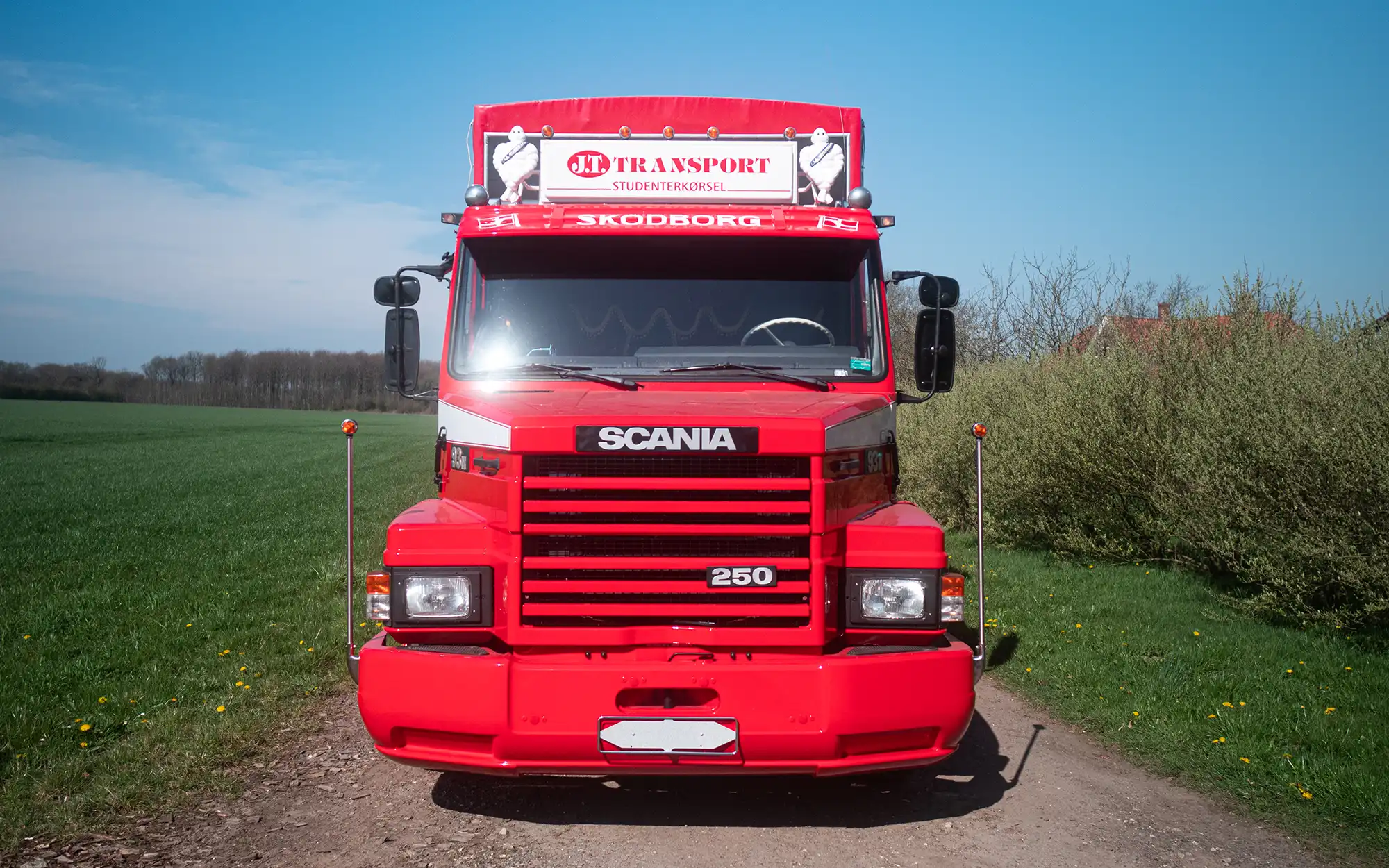 J.T. Studenterkørsel - Scania 93