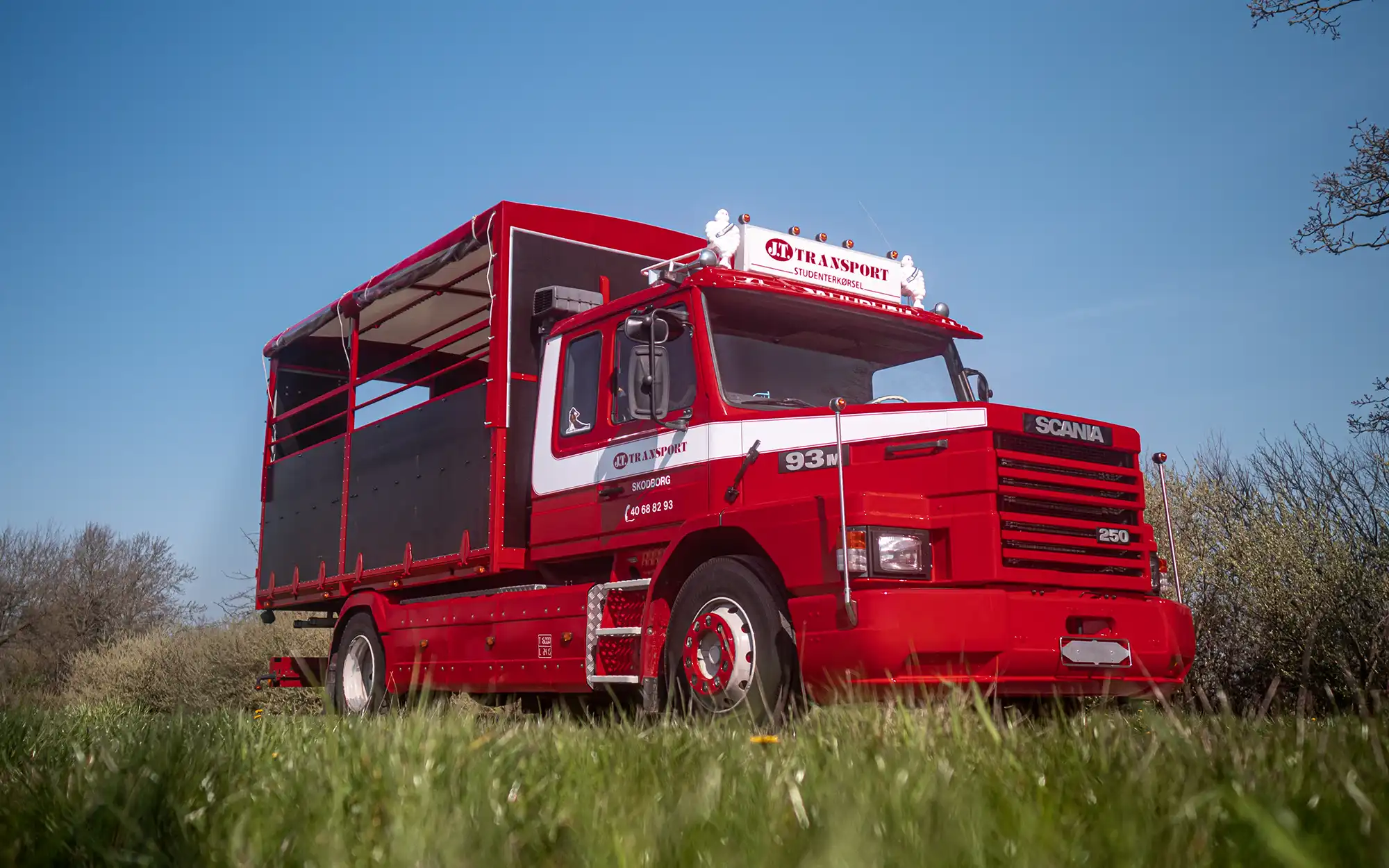 J.T. Studenterkørsel - Scania 93