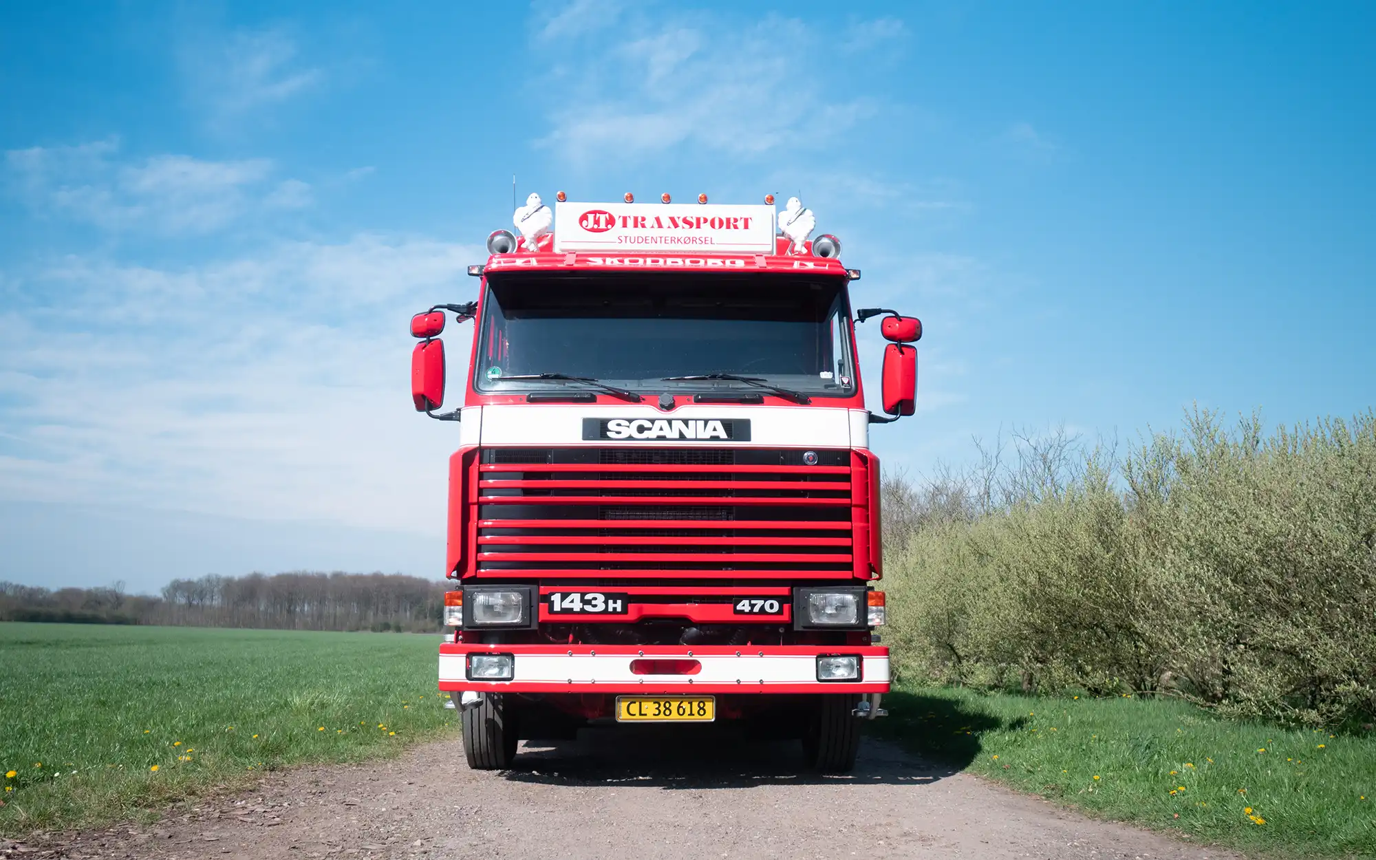 J.T. Studenterkørsel - Scania 143