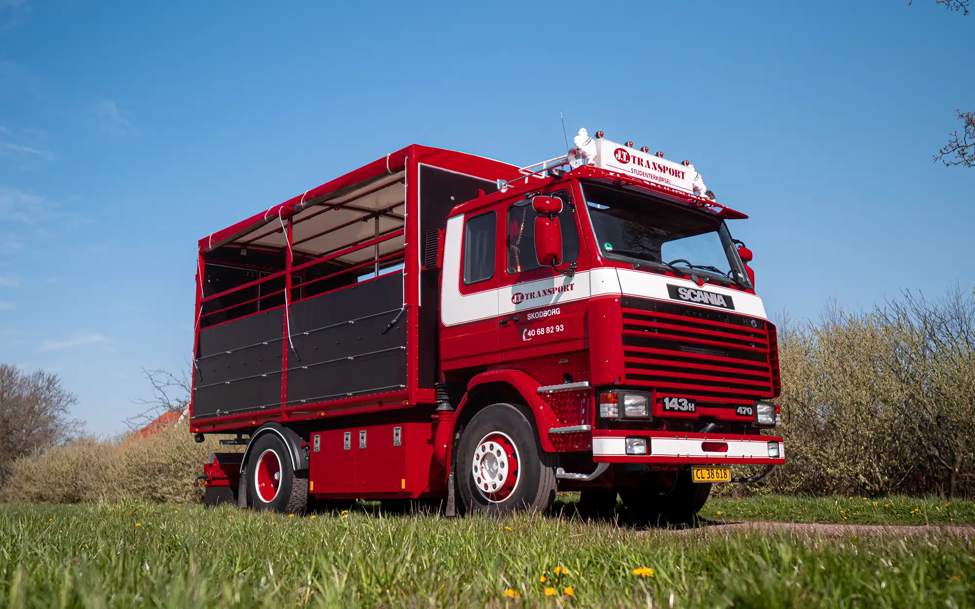 J.T. Studenterkørsel - Scania 143