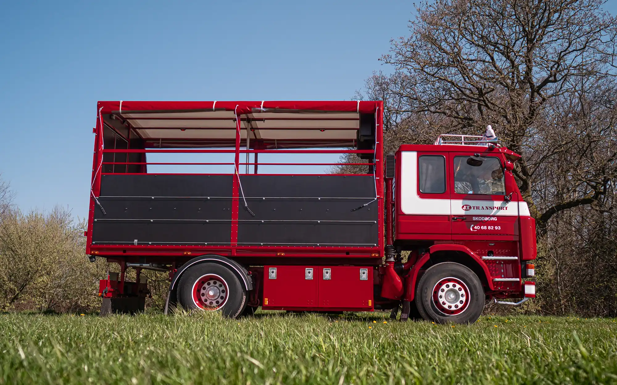J.T. Studenterkørsel - Scania 143