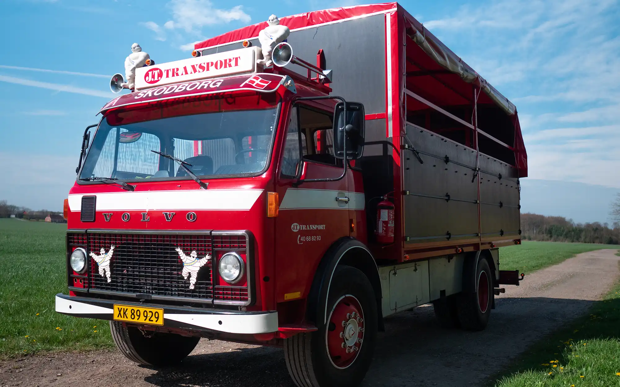 J.T. Studenterkørsel - Volvo F86