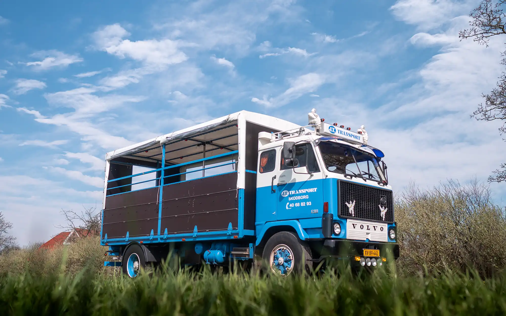 J.T. Studenterkørsel - Volvo F89