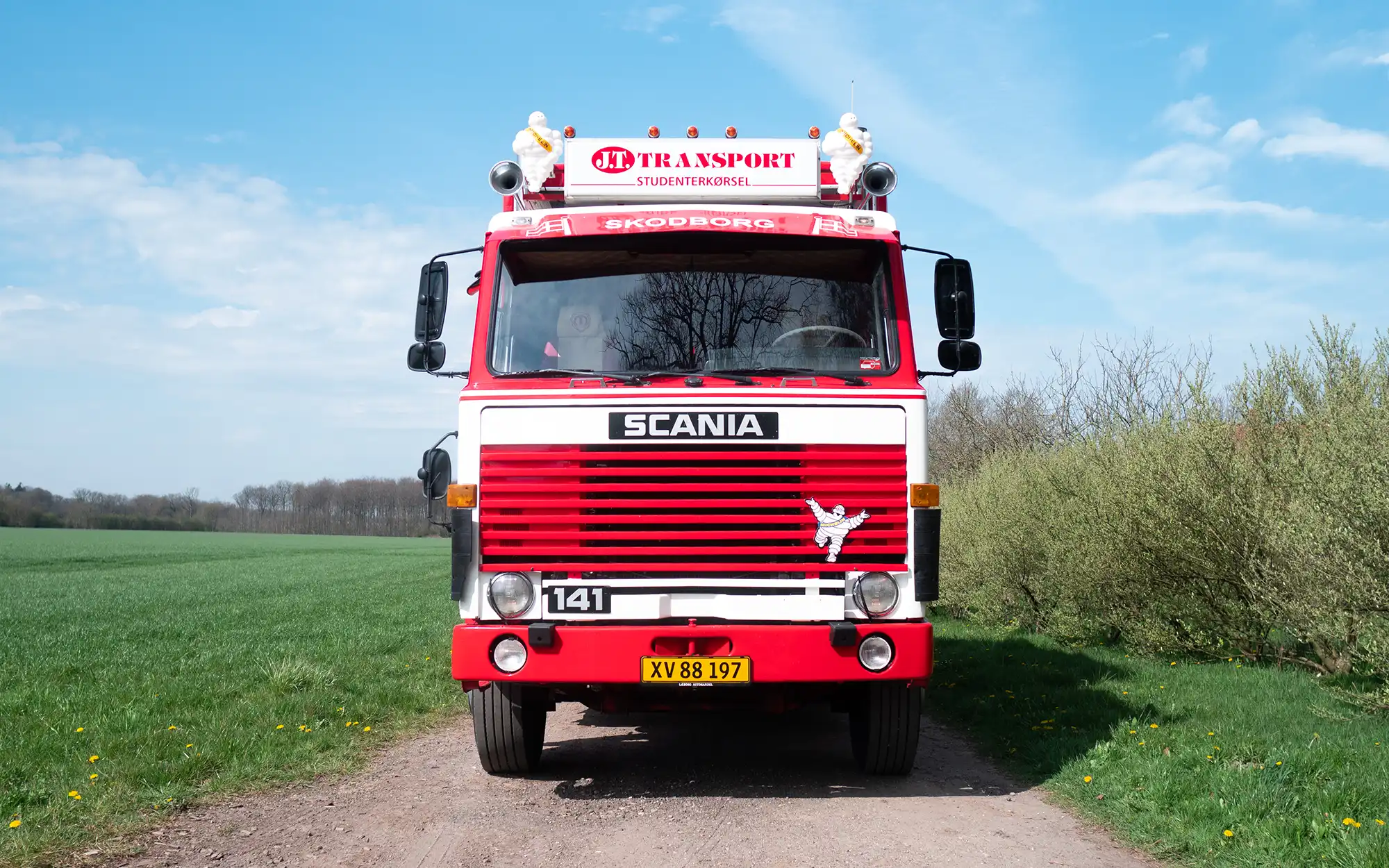 J.T. Studenterkørsel - Scania 141