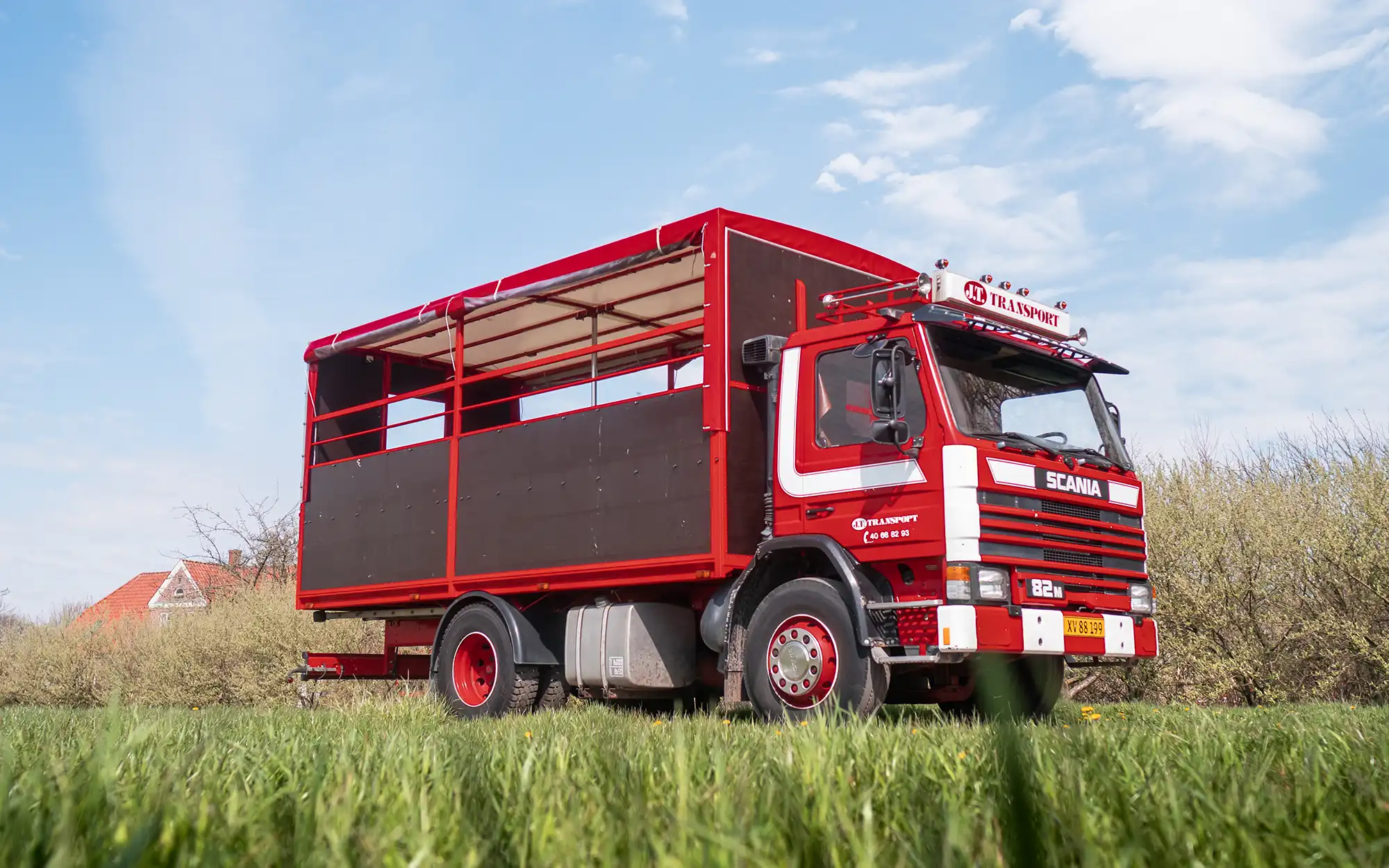 J.T. Studenterkørsel - Scania 82